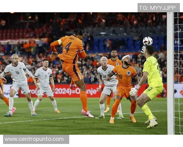 日本与荷兰足球友谊赛精彩回顾及赛后分析